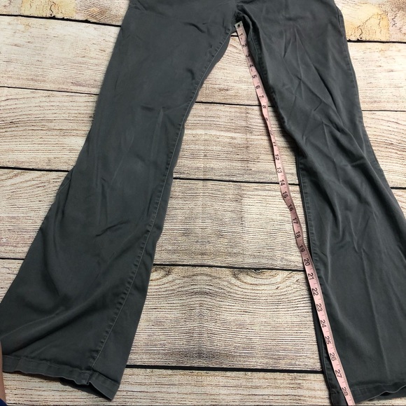 Volcom Khaki Gray Pants size 1 - Picture 2 of 5